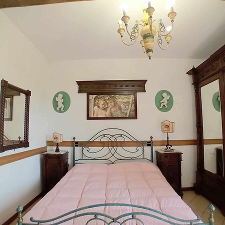 Casa Serafina Trilocale Con Arredi D'Arte E Parcheggio Privato Orvieto Bagian luar foto